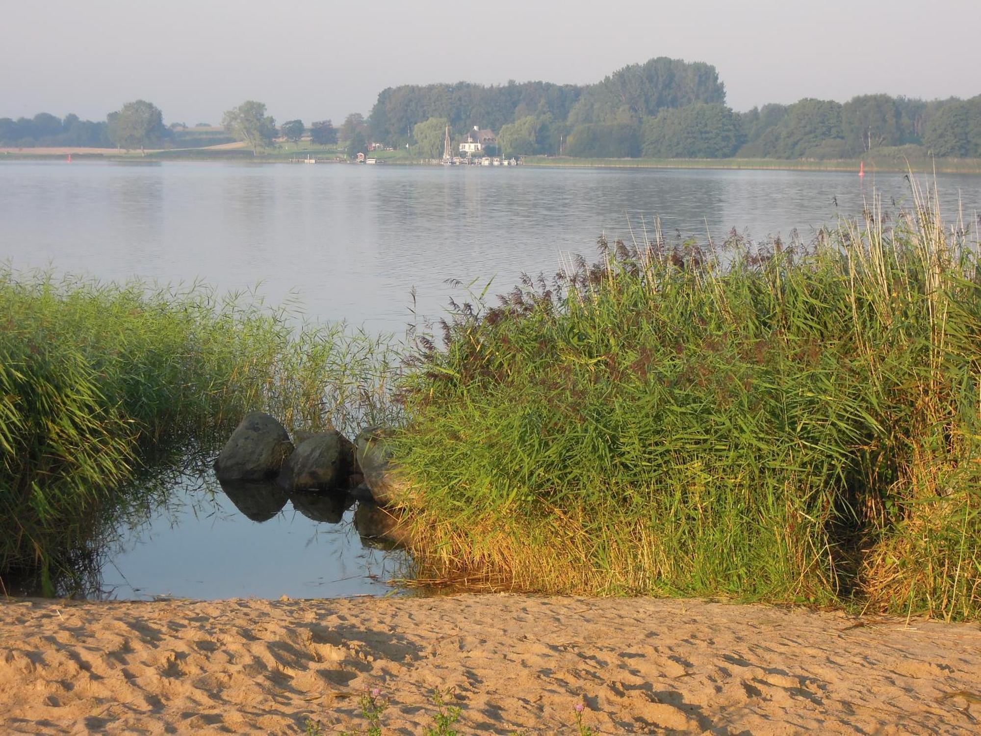 Schlei Resort Marina Huelsen Kosel Exterior photo